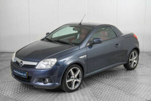 Image 46/50 de Opel Tigra TwinTop 1.4 Twinport (2006)