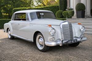 Image 1/8 of Mercedes-Benz 300 d (1961)