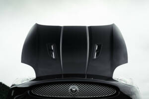 Image 12/33 of Jaguar XKR (2008)