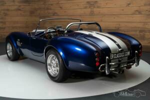 Bild 15/19 von AC Cobra (1990)