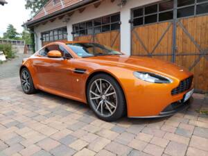 Bild 8/24 von Aston Martin V8 Vantage (2013)