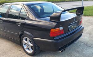 Image 12/47 of BMW 318is &quot;Class II&quot; (1994)