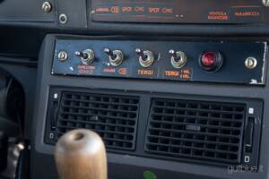 Image 34/44 of Alfa Romeo 75 3.0 V6 QV (1989)