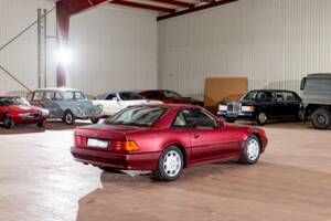 Image 4/43 of Mercedes-Benz 500 SL (1992)
