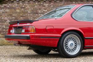 Bild 37/50 von BMW M6 (1988)