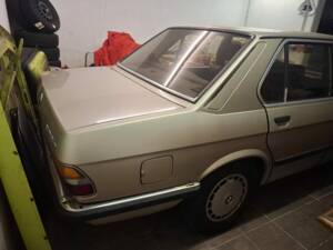 Image 4/17 of BMW 525e (1985)
