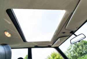 Image 26/29 of BMW 3,3 L (1975)
