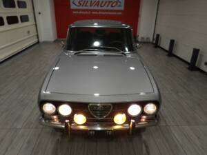 Bild 13/14 von Alfa Romeo 2000 Spider Veloce (1973)