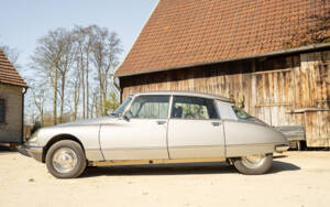 Image 5/53 of Citroën DS 23 Pallas (1972)