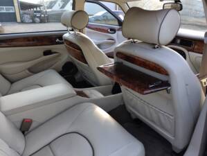 Image 21/71 of Daimler Super V8 (2000)