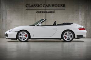 Bild 29/100 von Porsche 911 Carrera 4S (2004)
