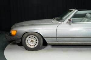 Image 5/8 of Mercedes-Benz 380 SL (1982)