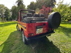 Image 4/25 de Mercedes-Benz 300 GD (SWB) (1987)