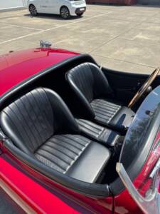 Image 26/34 of Jaguar XK 140 OTS (1955)