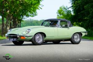 Image 39/60 de Jaguar E-Type (1969)