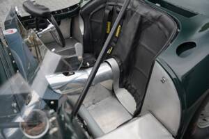 Image 16/50 of Lister Knobbly (1959)