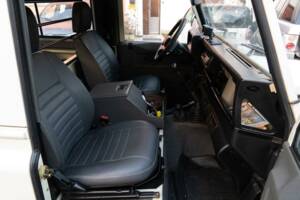 Afbeelding 20/23 van Land Rover Defender 90 Td5 (1999)