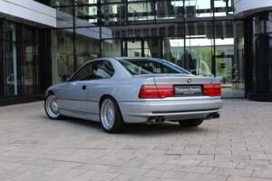 Afbeelding 12/33 van BMW 840i (1994)