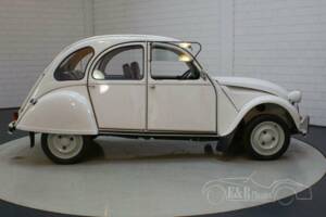 Immagine 8/19 di Citroën 2 CV 6 (1990)