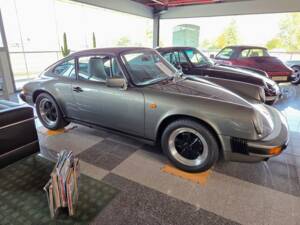 Bild 1/27 von Porsche 911 Carrera 3.2 (1987)