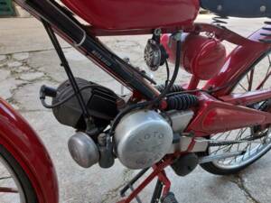 Bild 11/13 von Moto Guzzi DUMMY (1949)