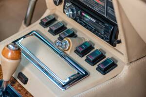 Bild 33/50 von Aston Martin V8 Volante (1979)