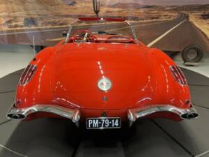 Image 6/50 of Chevrolet Corvette (1959)