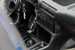 Immagine 57/74 di BMW M5 (1992)