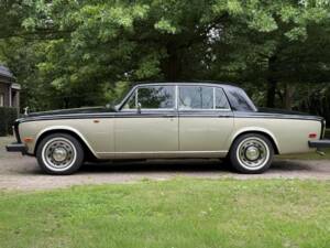 Bild 8/17 von Rolls-Royce Silver Shadow II (1976)