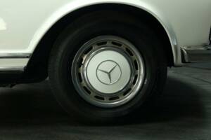 Image 50/50 of Mercedes-Benz 280 SL (1968)