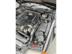 Image 49/50 de Mercedes-Benz 500 SL (1991)