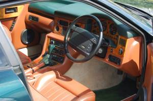Image 12/15 of Aston Martin Virage (1995)