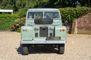 Image 8/50 of Land Rover 88 (1965)