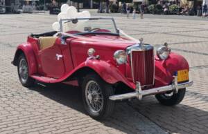 Image 2/8 of MG TD (1952)