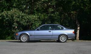 Imagen 2/47 de BMW 328i (1995)