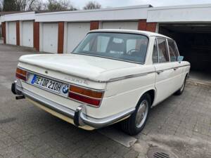 Image 3/33 de BMW 2000 tii (1971)