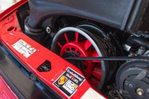 Image 30/32 of Porsche 911 Turbo 3.3 (1992)