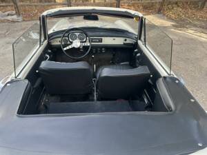 Bild 2/8 von Renault Caravelle 1100 (1966)