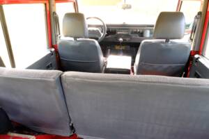 Afbeelding 7/31 van Land Rover Defender 110 300Tdi (1997)