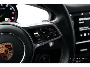 Bild 17/43 von Porsche Cayenne Coupé E-Hybrid (2020)