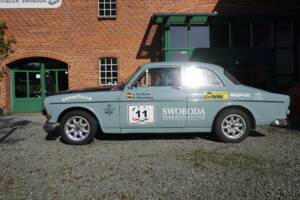 Image 2/18 of Volvo P 122 S (1966)