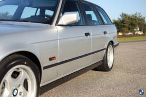 Afbeelding 53/72 van BMW M5 Touring (1992)