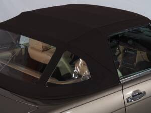 Image 39/50 of Mercedes-Benz 560 SL (1988)