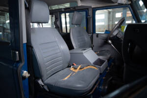 Image 45/86 de Land Rover Defender 110 Td5 (1999)