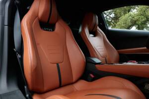 Image 9/15 of Lotus Emira "First Edition" (2022)