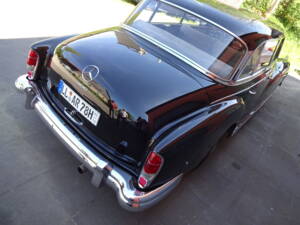 Image 8/20 of Mercedes-Benz 300 d (1960)