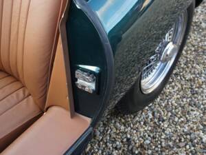 Image 37/50 de Jaguar Type E 4.2 (1967)