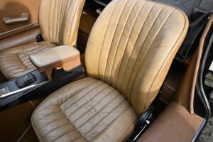Image 50/50 de Jaguar Type E V12 (1974)