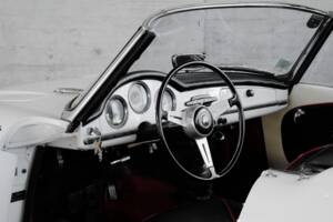 Afbeelding 19/48 van Alfa Romeo Giulia 1600 Spider (1963)