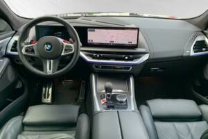 Image 5/10 of BMW XM 50e (2024)